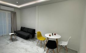 Luxury Apartment Next To Agias Sofias